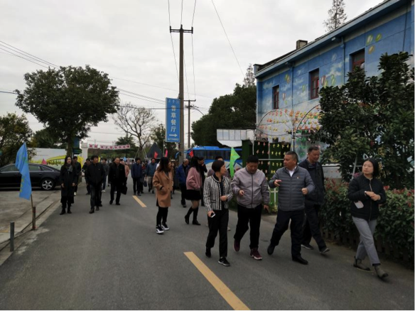 青浦應(yīng)急局、青浦聯(lián)通和磊諾公司“共建美麗鄉(xiāng)村、打造和諧家園”聯(lián)建活動舉辦(圖2)